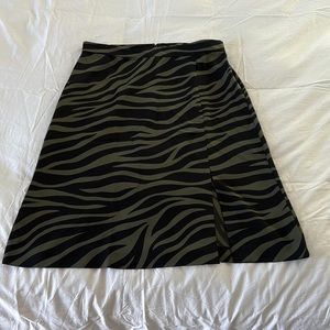 NWT Ann Taylor petite size 12 zebra print skirt